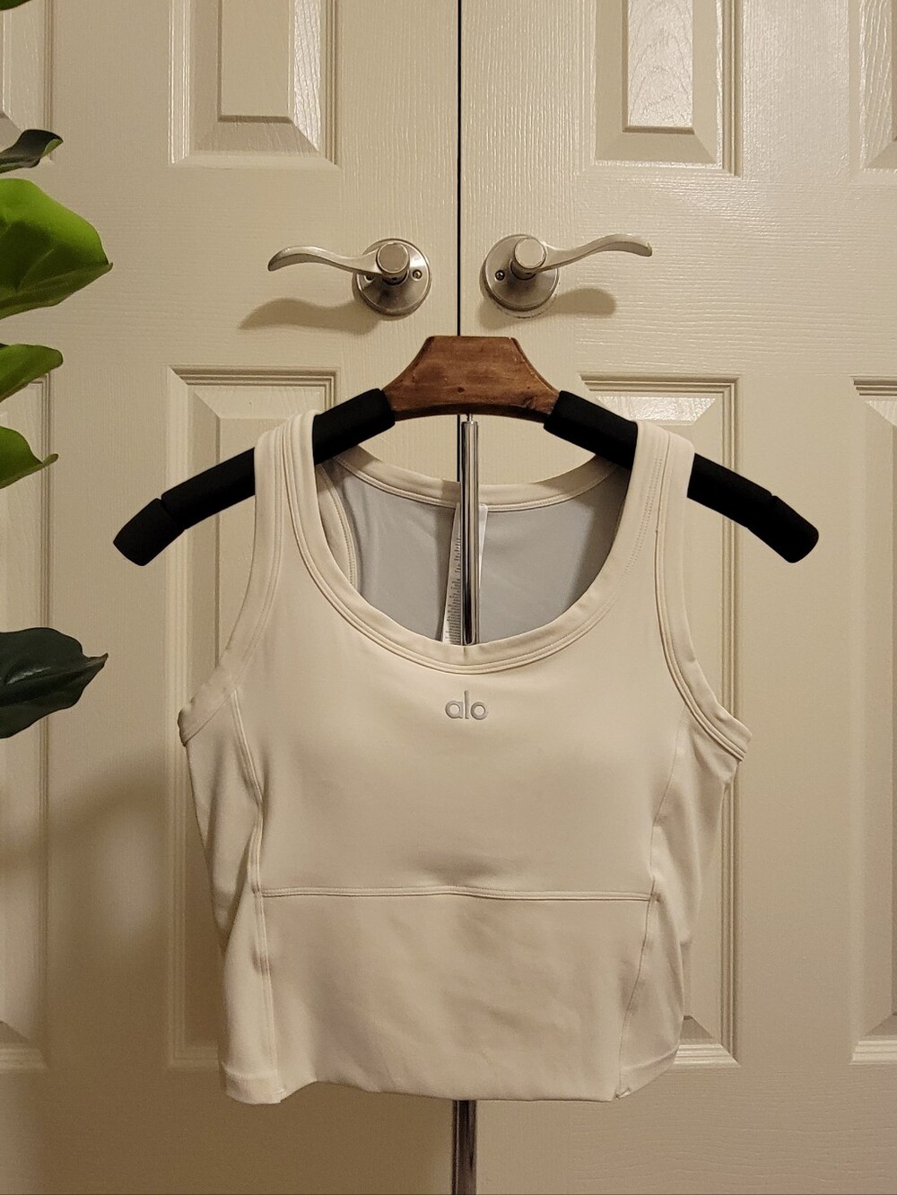 Alo Yoga Beige/Cream Cropped Tank Top with Built-In Bra & Non-Removable Pads